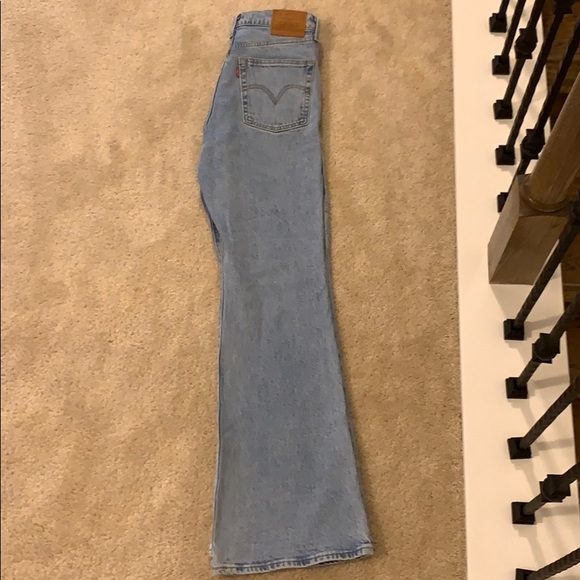 Levi’s Ribcage Flare - Picture 5 of 5
